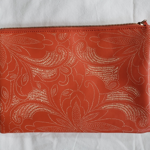 Perforated faux leather Clutch/ Pouch, Accessorize - Picture 2 of 3